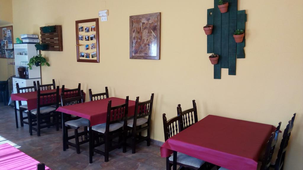 Albergue La Canadilla Una Luaran gambar